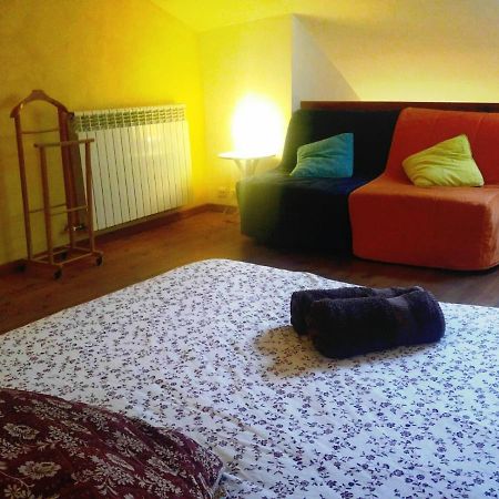 Apartamentos Saltarel·lo Besalu Bagian luar foto