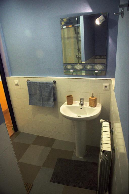 Apartamentos Saltarel·lo Besalu Bagian luar foto