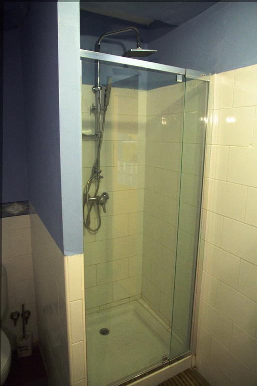 Apartamentos Saltarel·lo Besalu Bagian luar foto