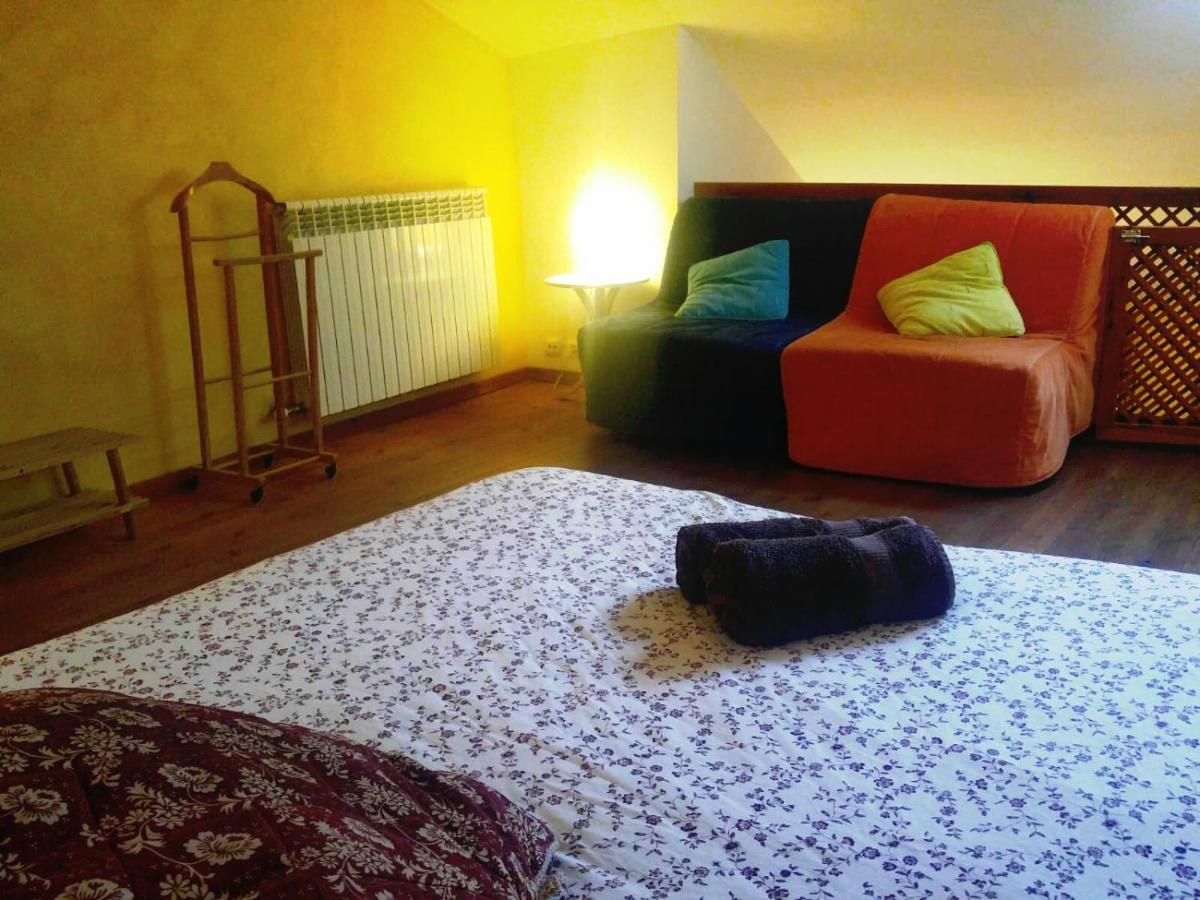 Apartamentos Saltarel·lo Besalu Bagian luar foto