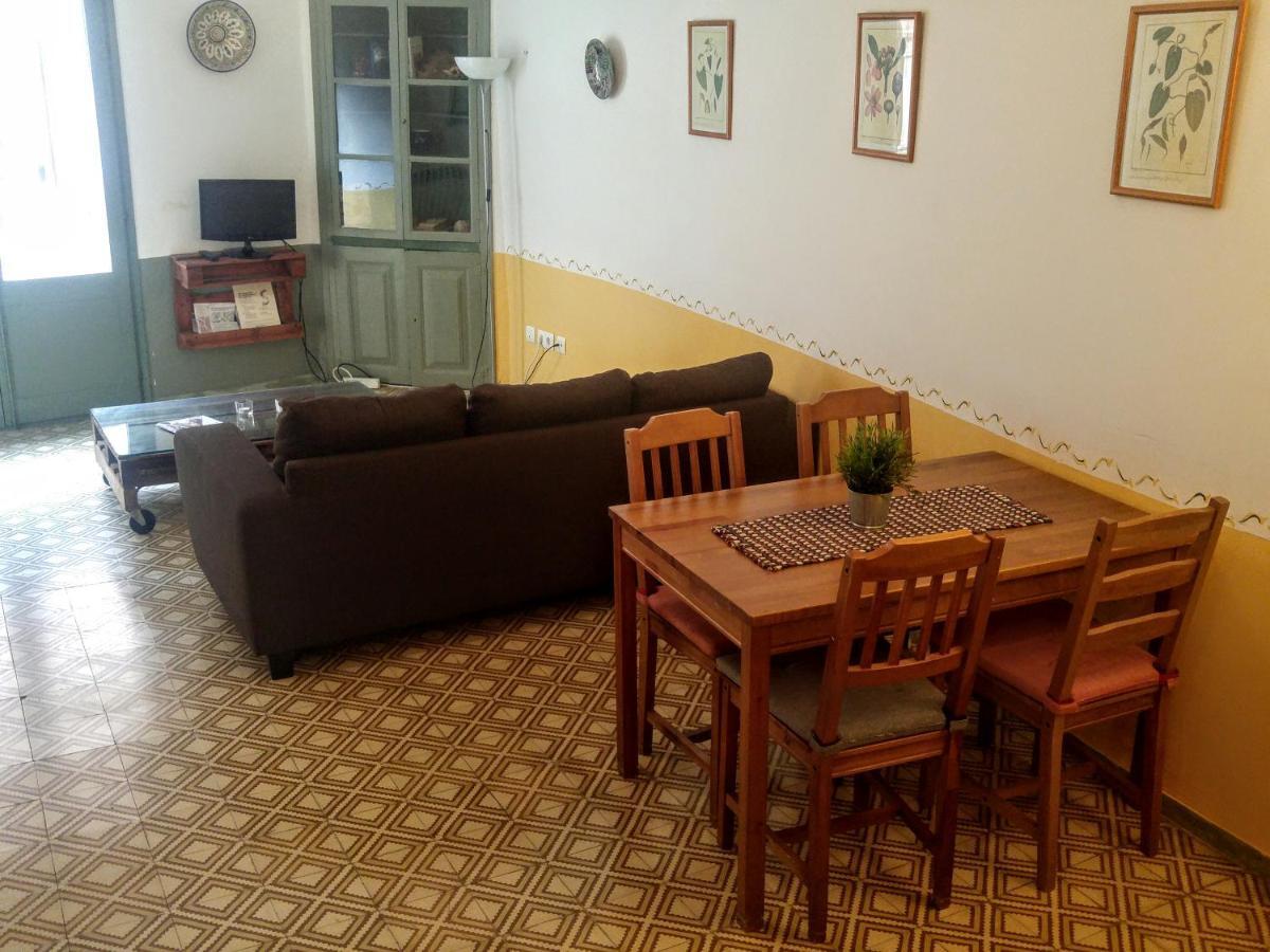 Apartamentos Saltarel·lo Besalu Bagian luar foto